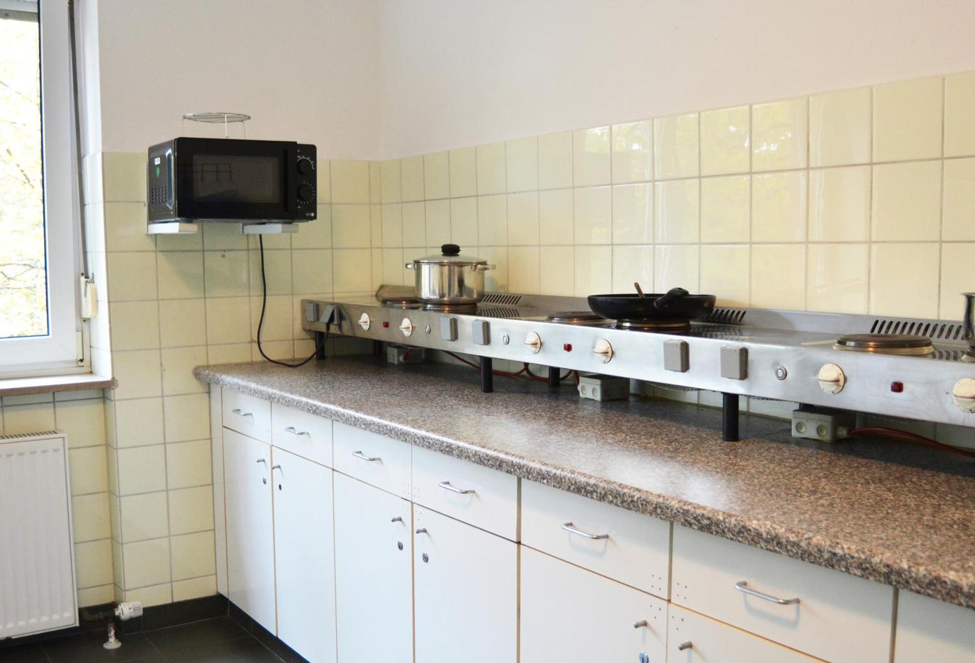 1, 2, Sleep Hostel Nuernberg Messe מראה חיצוני תמונה