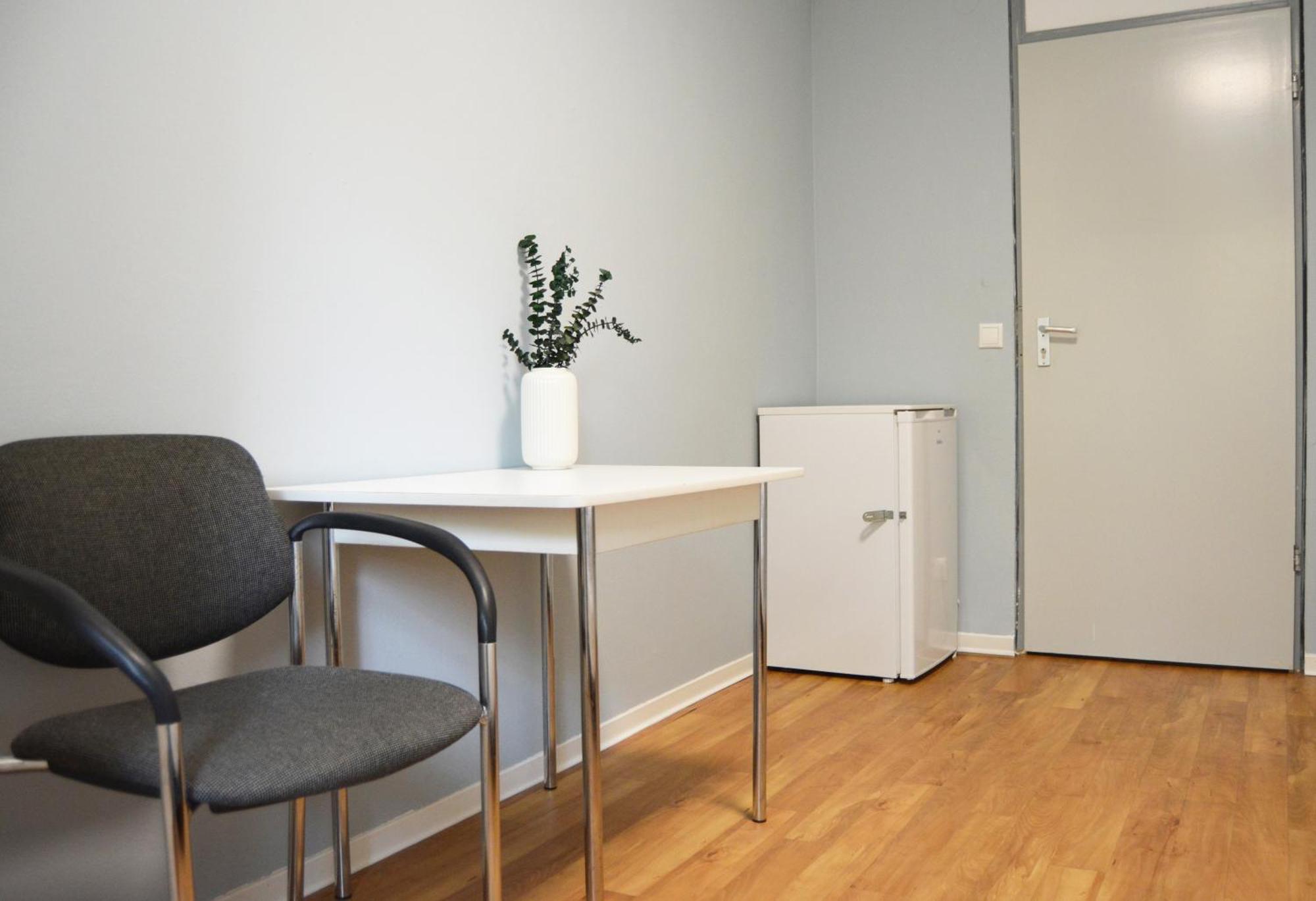 1, 2, Sleep Hostel Nuernberg Messe מראה חיצוני תמונה