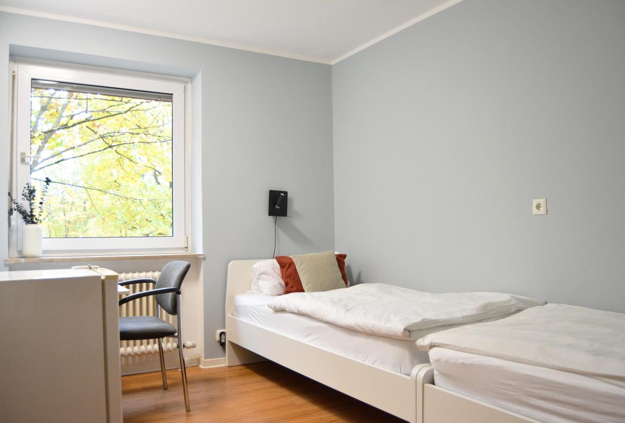 1, 2, Sleep Hostel Nuernberg Messe מראה חיצוני תמונה