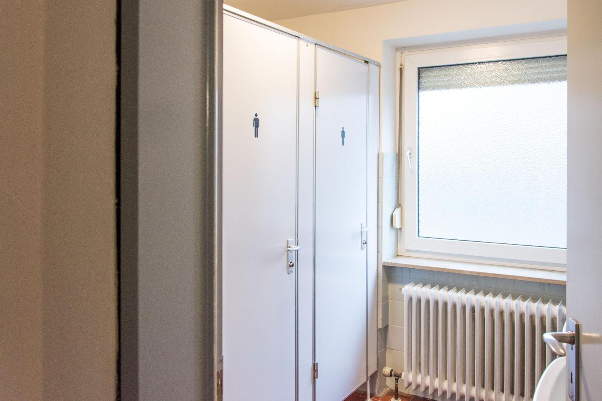 1, 2, Sleep Hostel Nuernberg Messe מראה חיצוני תמונה