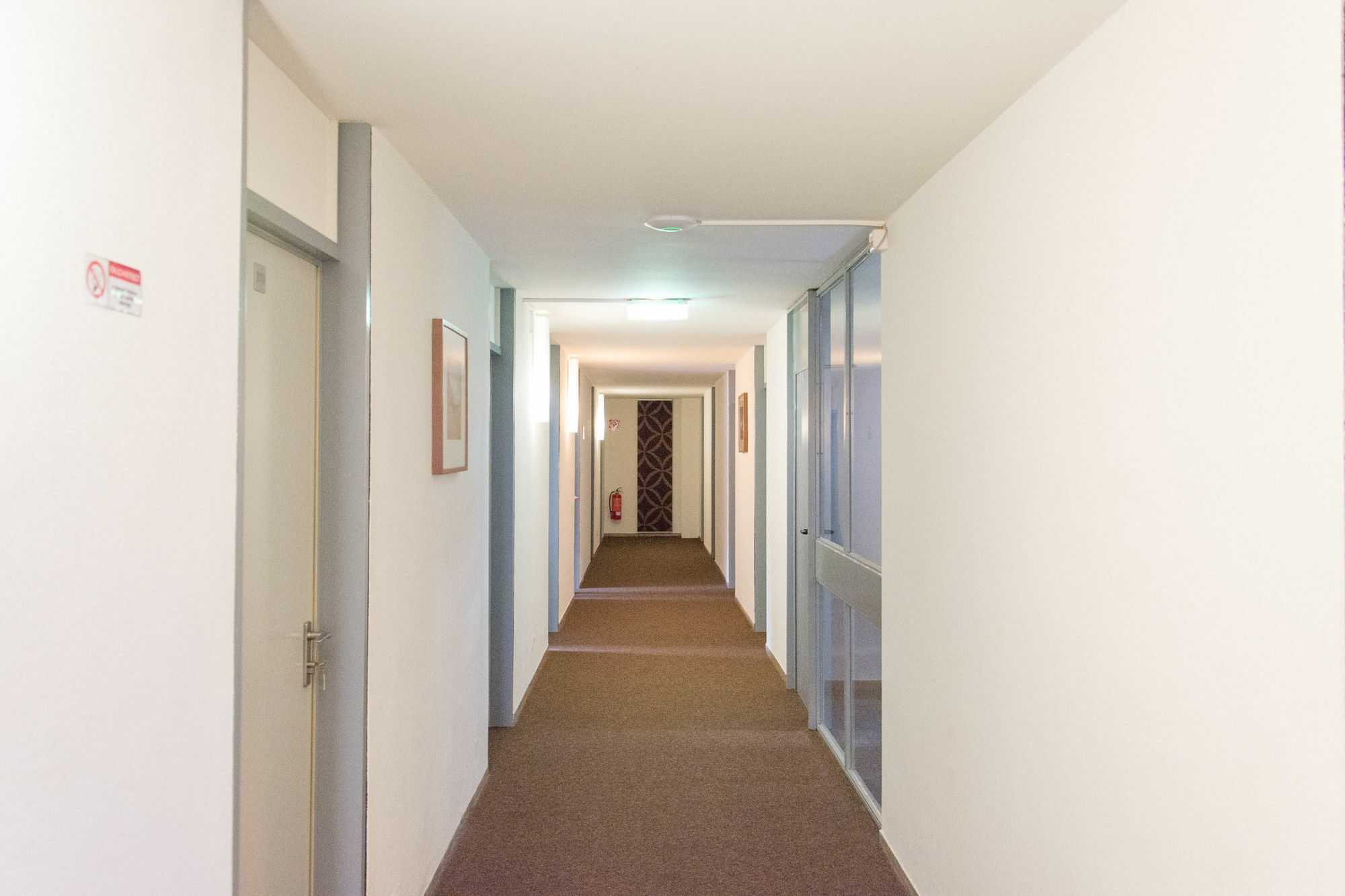 1, 2, Sleep Hostel Nuernberg Messe מראה חיצוני תמונה