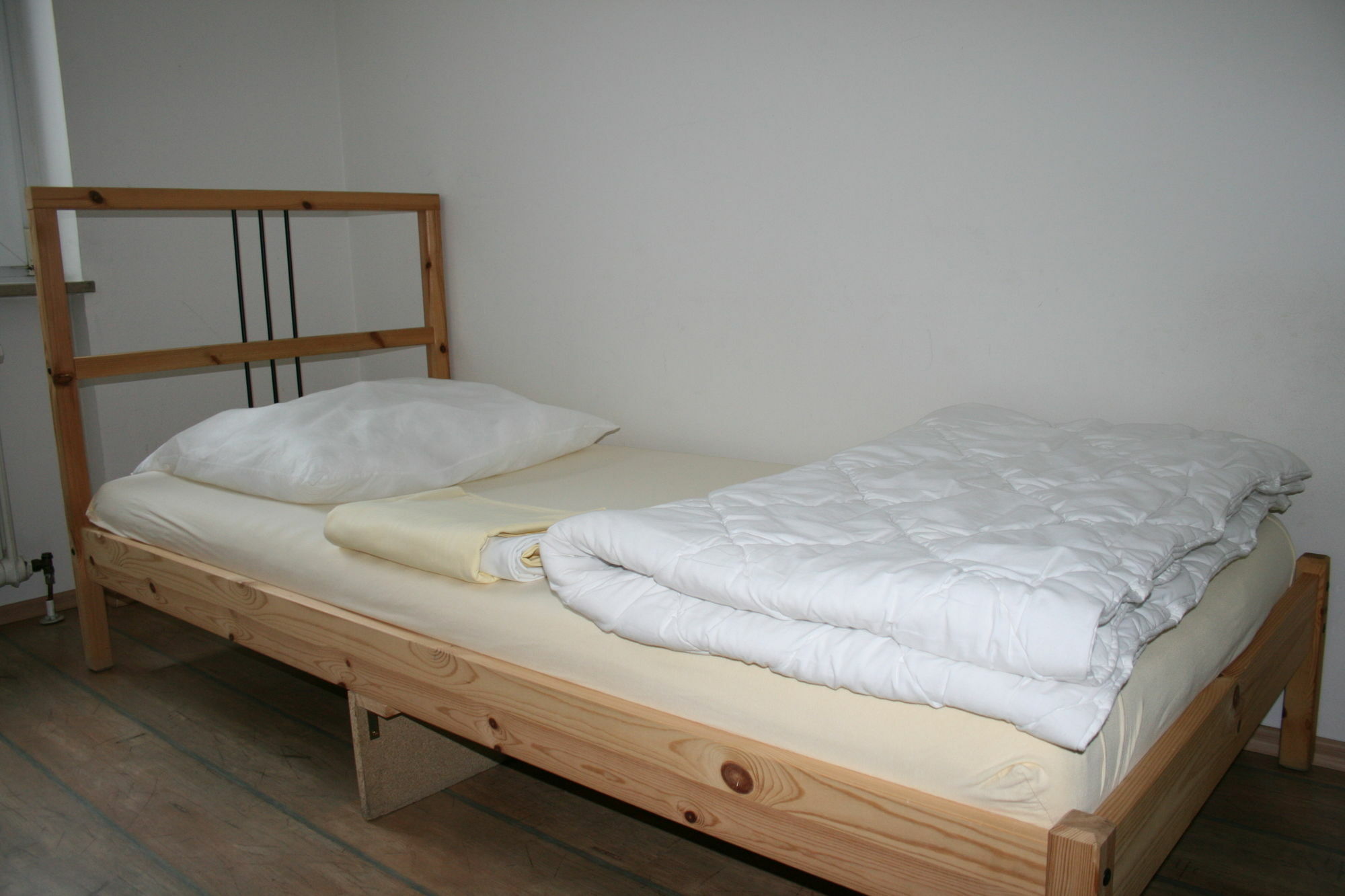 1, 2, Sleep Hostel Nuernberg Messe מראה חיצוני תמונה