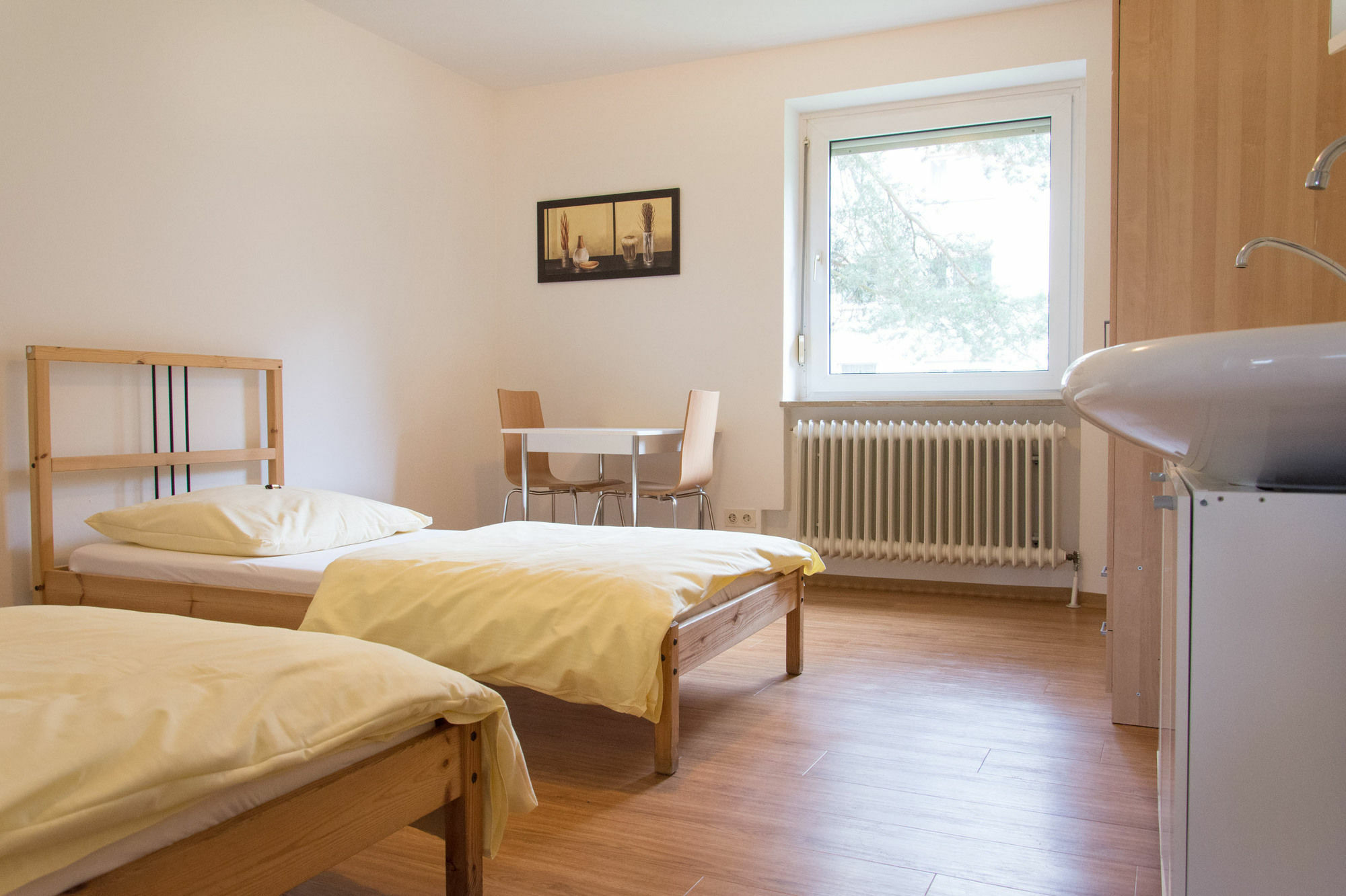 1, 2, Sleep Hostel Nuernberg Messe מראה חיצוני תמונה