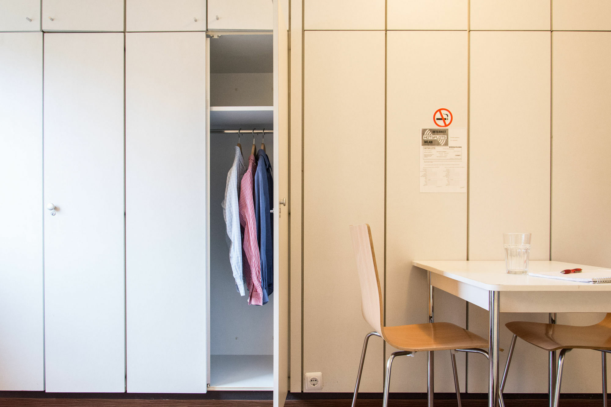 1, 2, Sleep Hostel Nuernberg Messe מראה חיצוני תמונה